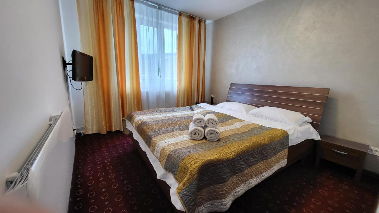 Aparthotel Boutique Global Braşov Exterior foto